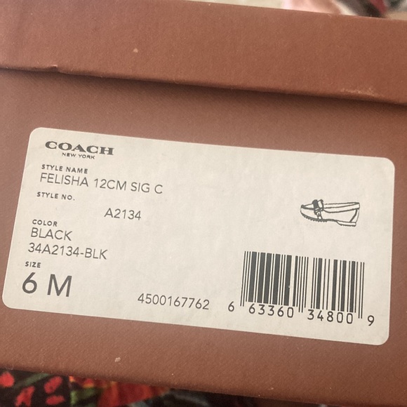 Coach Signature C design flat loafers. - Picture 6 of 6